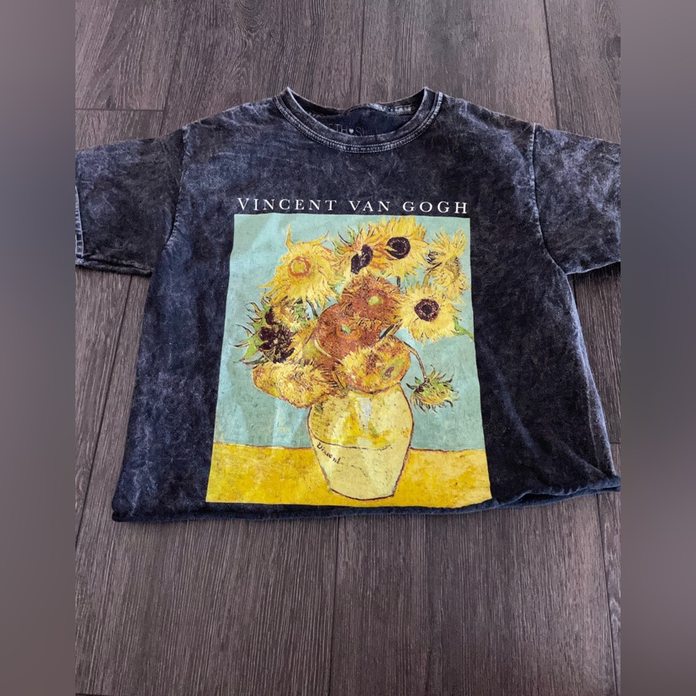 Women’s Graphic Tee